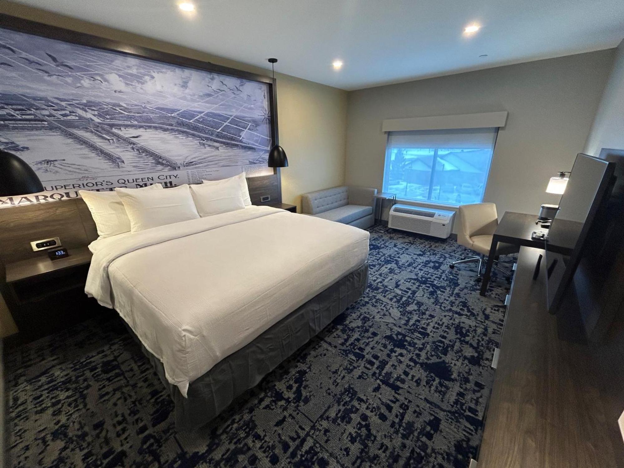 Best Western Plus Marquette Hotel & Suites Extérieur photo