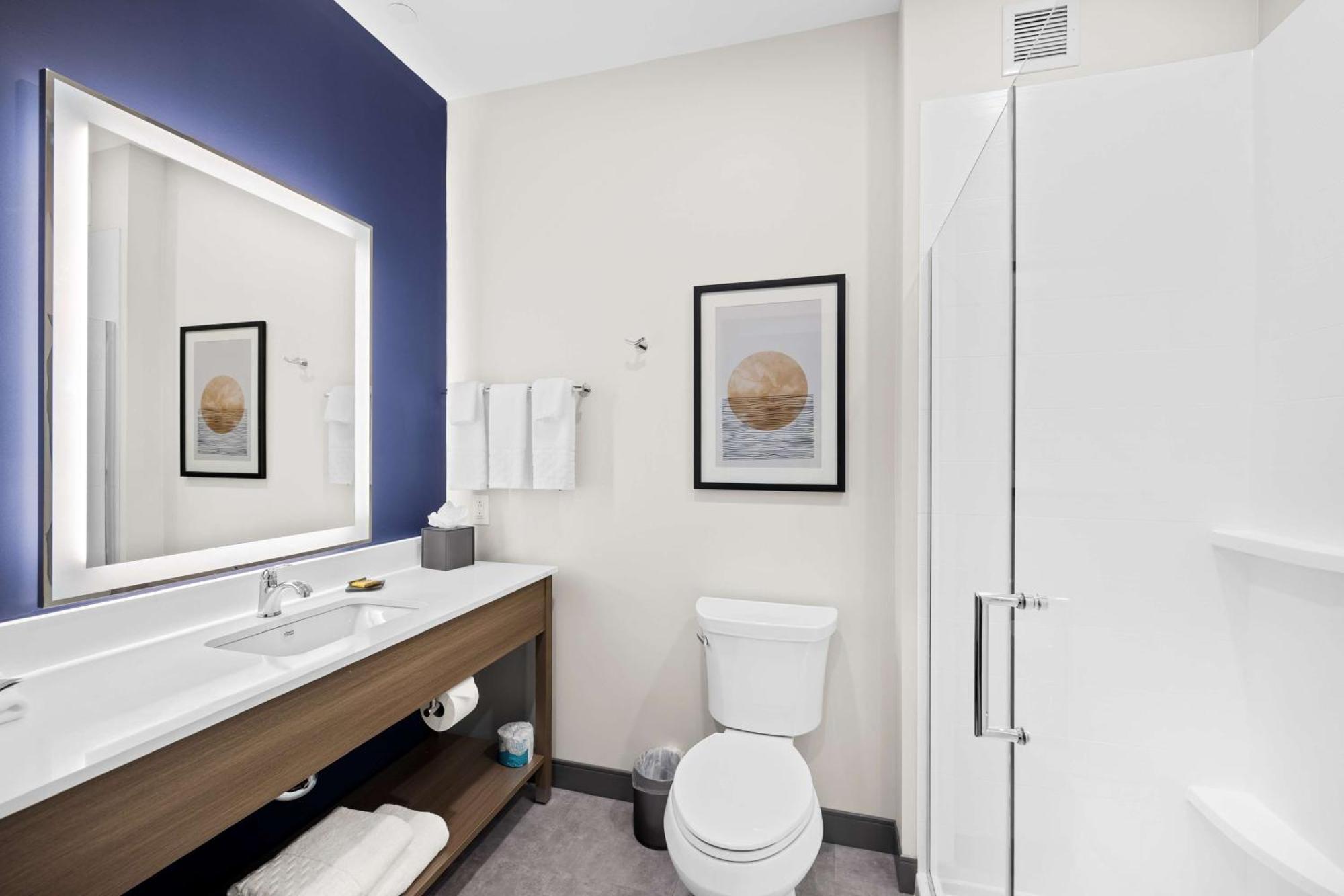 Best Western Plus Marquette Hotel & Suites Extérieur photo